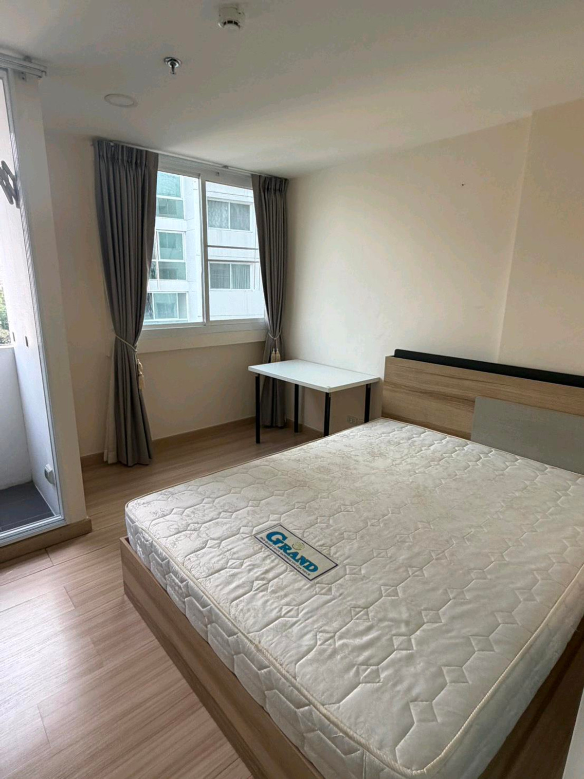 ให้เช่าคอนโดพระราม 8 สามเสน ราชวัตร : 🍒ให้เช่าคอนโด ชาโตว์ อินทาวน์ พระราม 8 ใกล้สะพานพระราม 8 ใกล้ศิริราช และ MRT บางยี่ขัน 
