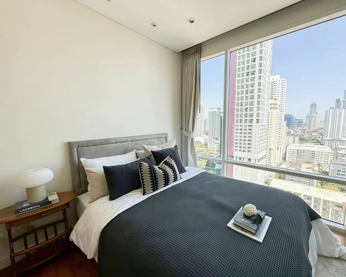 For RentCondoSukhumvit, Asoke, Thonglor : Luxury 2BR Condo Near BTS Ekkamai | Fullerton Sukhumvit | Pet Friendly