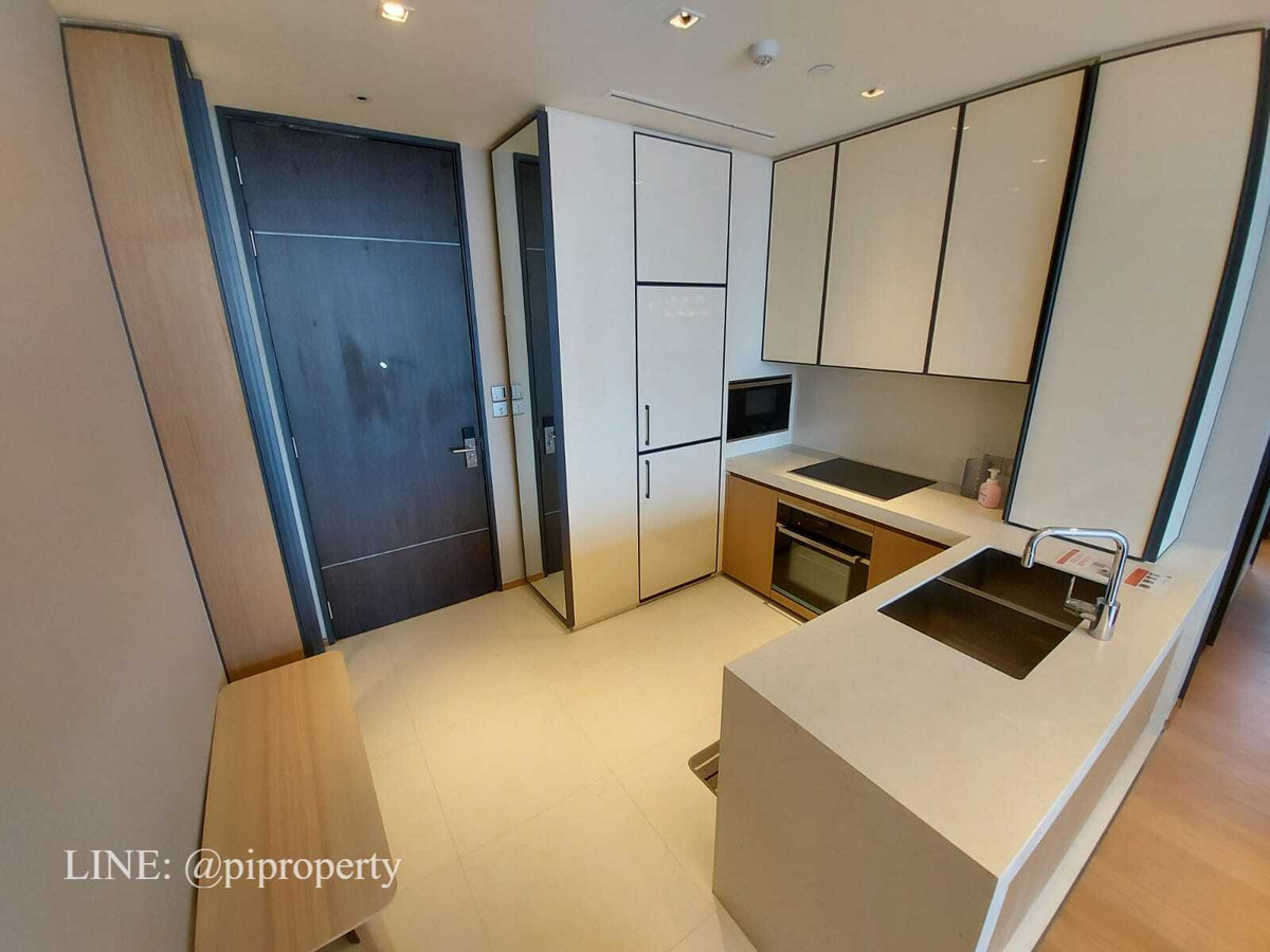 ให้เช่าคอนโดสุขุมวิท อโศก ทองหล่อ : ให้เช่าห้องชุด 2 ห้องนอน วิวสวย ในโครงการ BEATNIQ Sukhumvit 32 ย่านทองหล่อ ตกแต่งครบครัน พร้อมเข้าอยู่ได้ทันที สัมผัสไลฟ์สไตล์ทองหล่อ