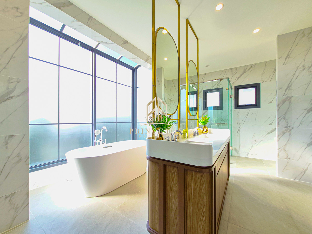 บ้านพัฒนาการ ศรีนครินทร์ : บ้านหรูสไตล์คฤหาสน์ นาราสิริ กรุงเทพกรีฑา 📞 092-4252445 Narasiri Krungthep Kreetha