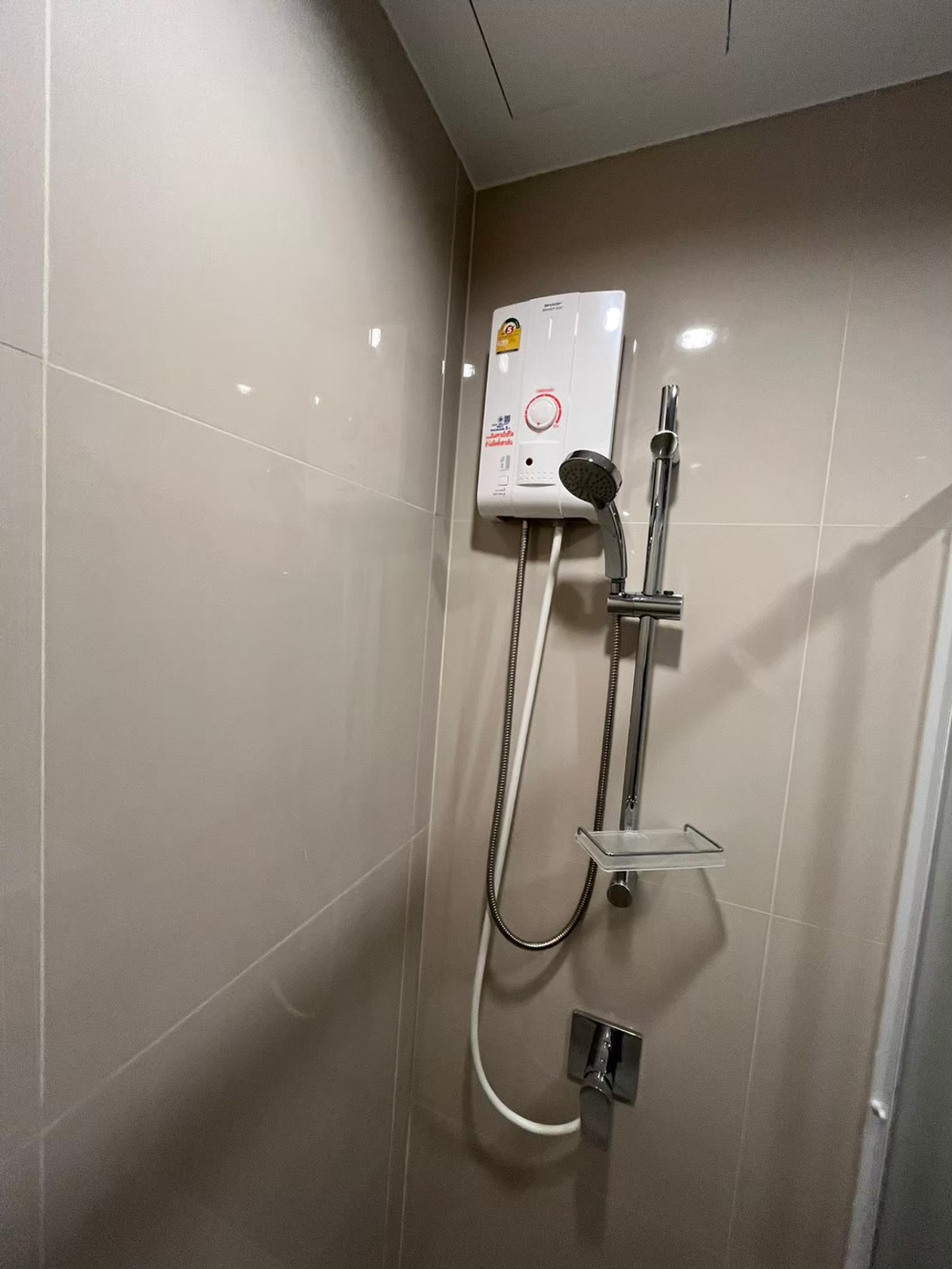 For RentCondoPattanakan, Srinakarin : ห้องว่างพร้อมอยู่ คอนโด Nue Condo ศรีนครินทร์-ลาซาล ใกล้ MRTสถานีศรีลาซาล Brand new room! Never rented out before Electrical appliances and furniture are brand new out of the box. Ready to move in immediately.