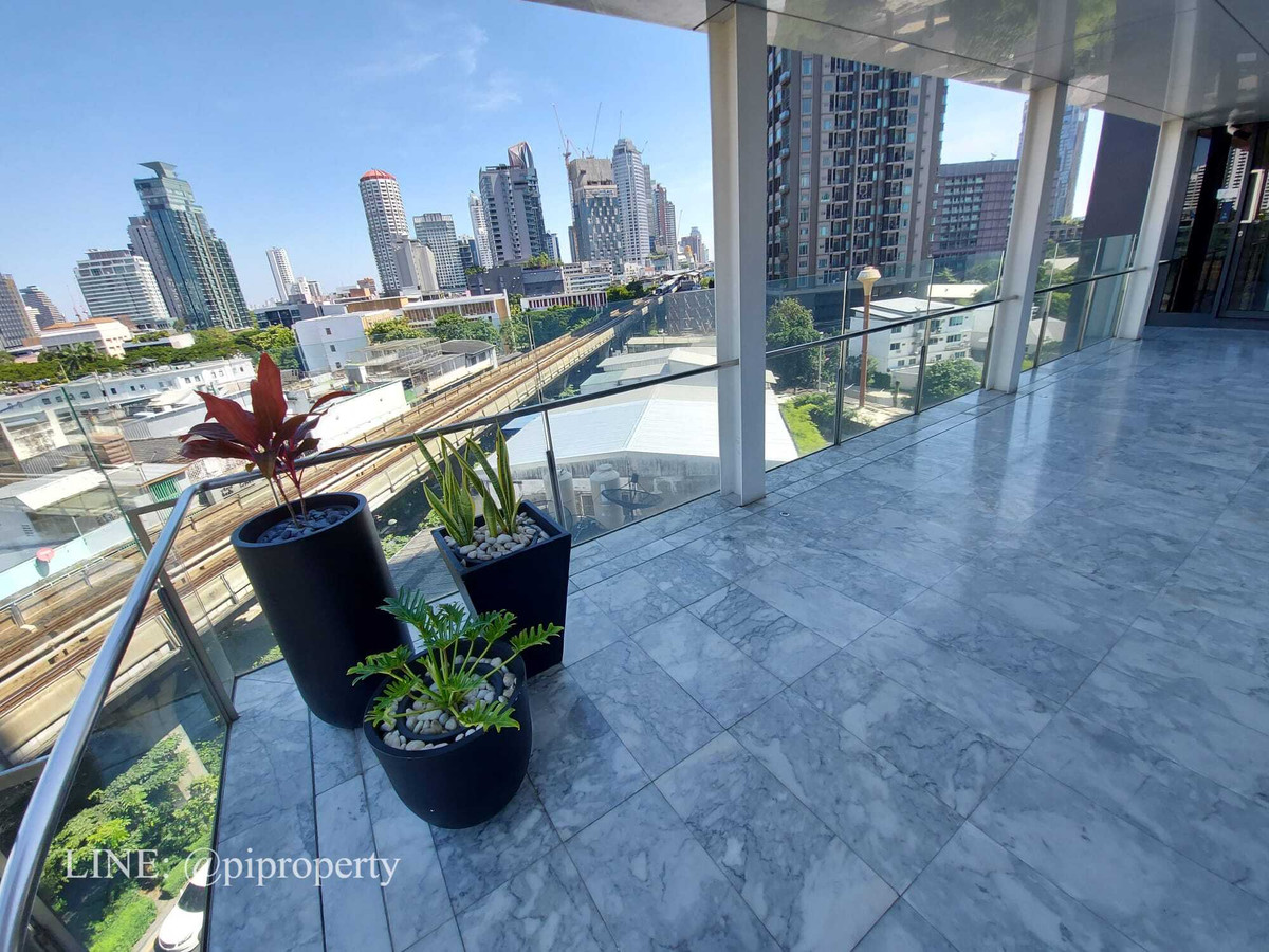 ให้เช่าคอนโดสุขุมวิท อโศก ทองหล่อ : ให้เช่าห้องชุด 2 ห้องนอน วิวสวย ในโครงการ BEATNIQ Sukhumvit 32 ย่านทองหล่อ ตกแต่งครบครัน พร้อมเข้าอยู่ได้ทันที สัมผัสไลฟ์สไตล์ทองหล่อ