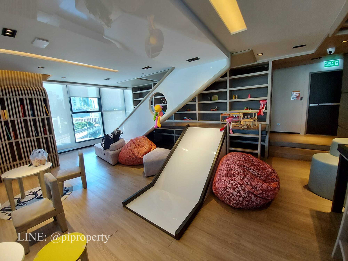 ให้เช่าคอนโดสุขุมวิท อโศก ทองหล่อ : ให้เช่าห้องชุด 2 ห้องนอน วิวสวย ในโครงการ BEATNIQ Sukhumvit 32 ย่านทองหล่อ ตกแต่งครบครัน พร้อมเข้าอยู่ได้ทันที สัมผัสไลฟ์สไตล์ทองหล่อ