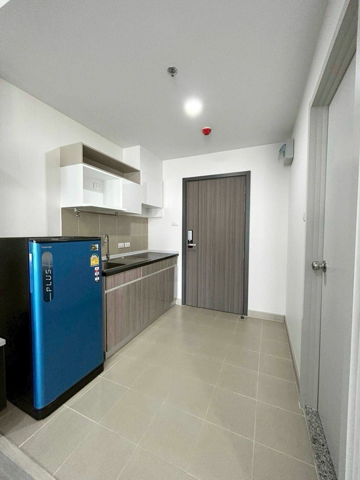 For RentCondoPinklao, Charansanitwong : 💙@condocurator 💙 For rent Supalai Park Yaek FaiChai, fully furnished. There is a washing machine [PM0673]