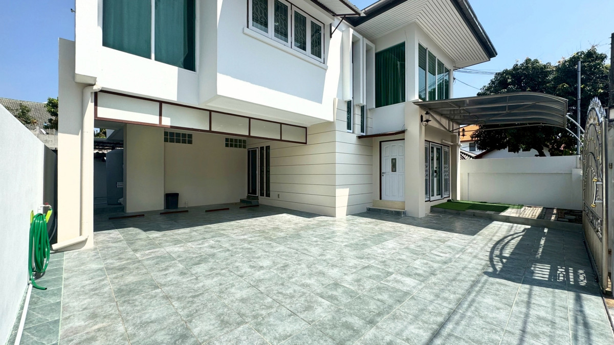 บ้านพัฒนาการ ศรีนครินทร์ : ขาย/ให้เช่า บ้านเดี่ยว 2 ชั้น | 4 ห้องนอน 3 ห้องน้ำ | หมู่บ้านเคหะนคร 3 | ซอยพัฒนาการ 50