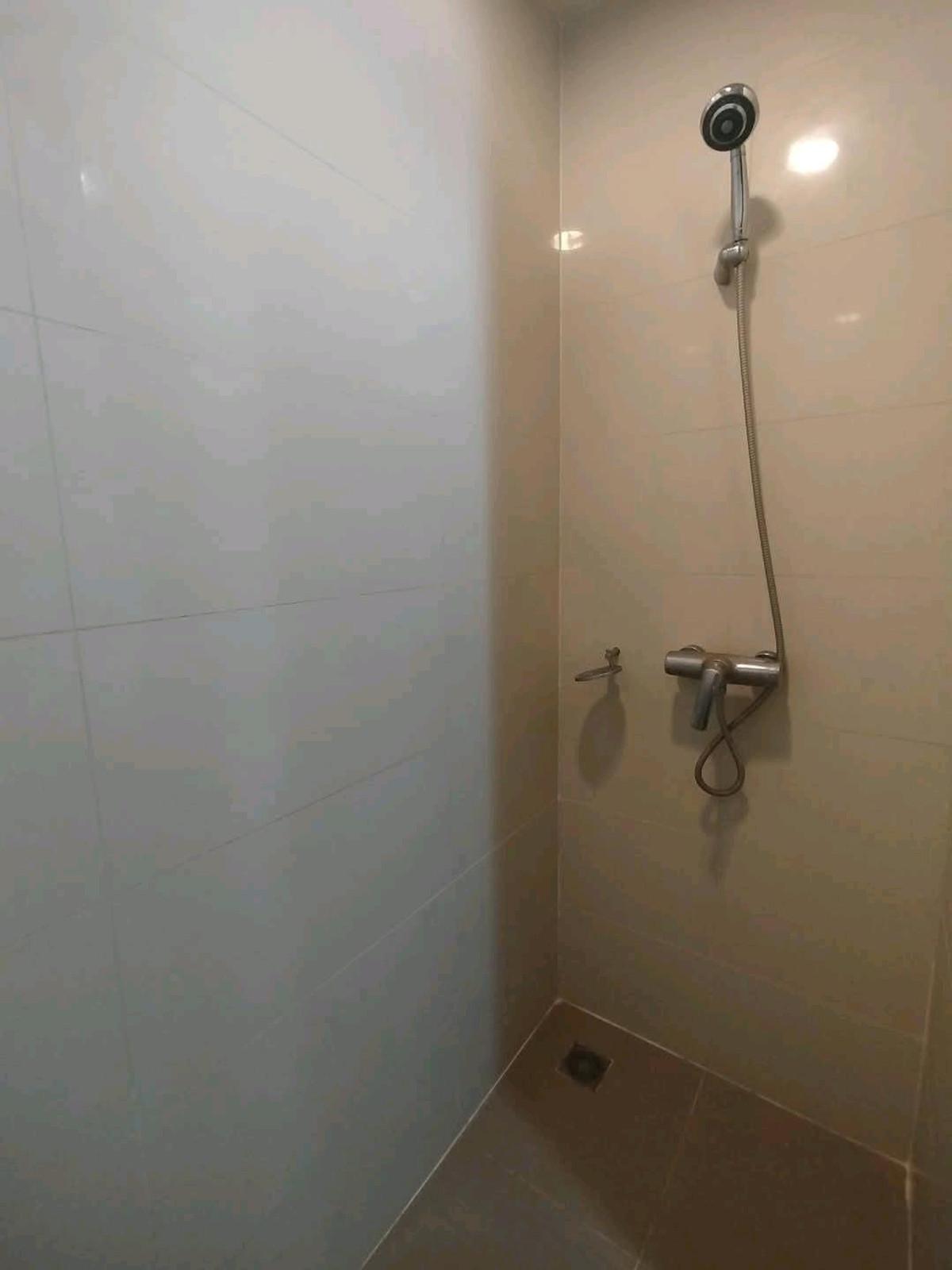 For RentCondoLadprao, Central Ladprao : ✨📍 Prime location "Lat Phrao Intersection", walk directly to BTS / MRT! Ready to move in immediately, beautiful room, fully furnished, location very hard to find!