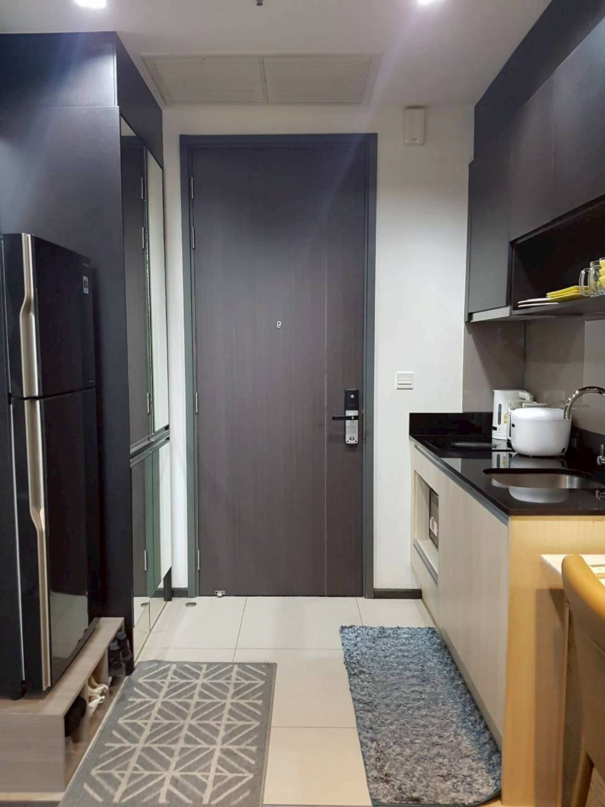 ให้เช่าคอนโดสุขุมวิท อโศก ทองหล่อ : ✅ EDSK123 ✅ Line : @p2nproperty