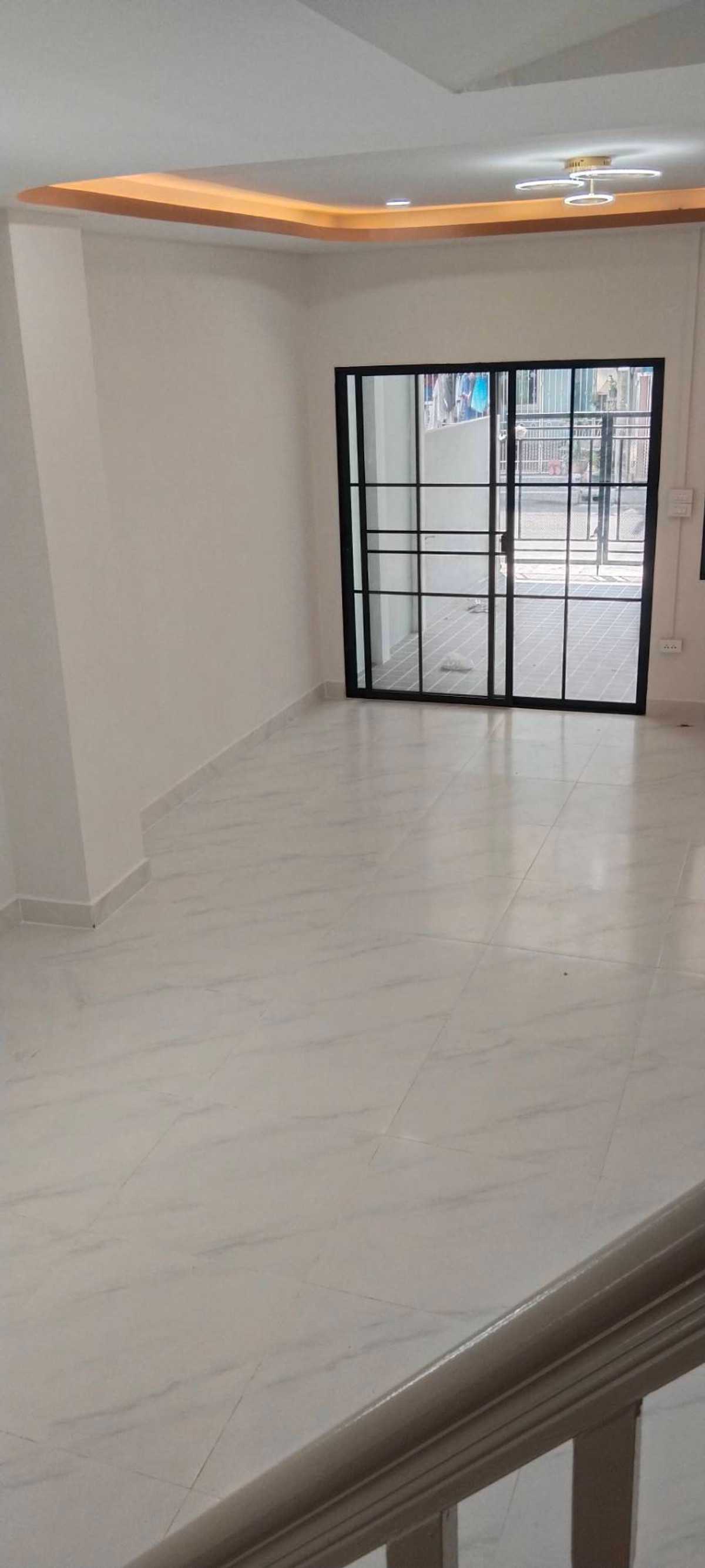 ให้เช่าทาวน์โฮมนวมินทร์ รามอินทรา : ⚡ ให้เช่า ทาวน์โฮม 2 ชั้น ซอย รามอินทรา 119 ใกล้ BTS ขนาด 30 ตร.ว. ⚡