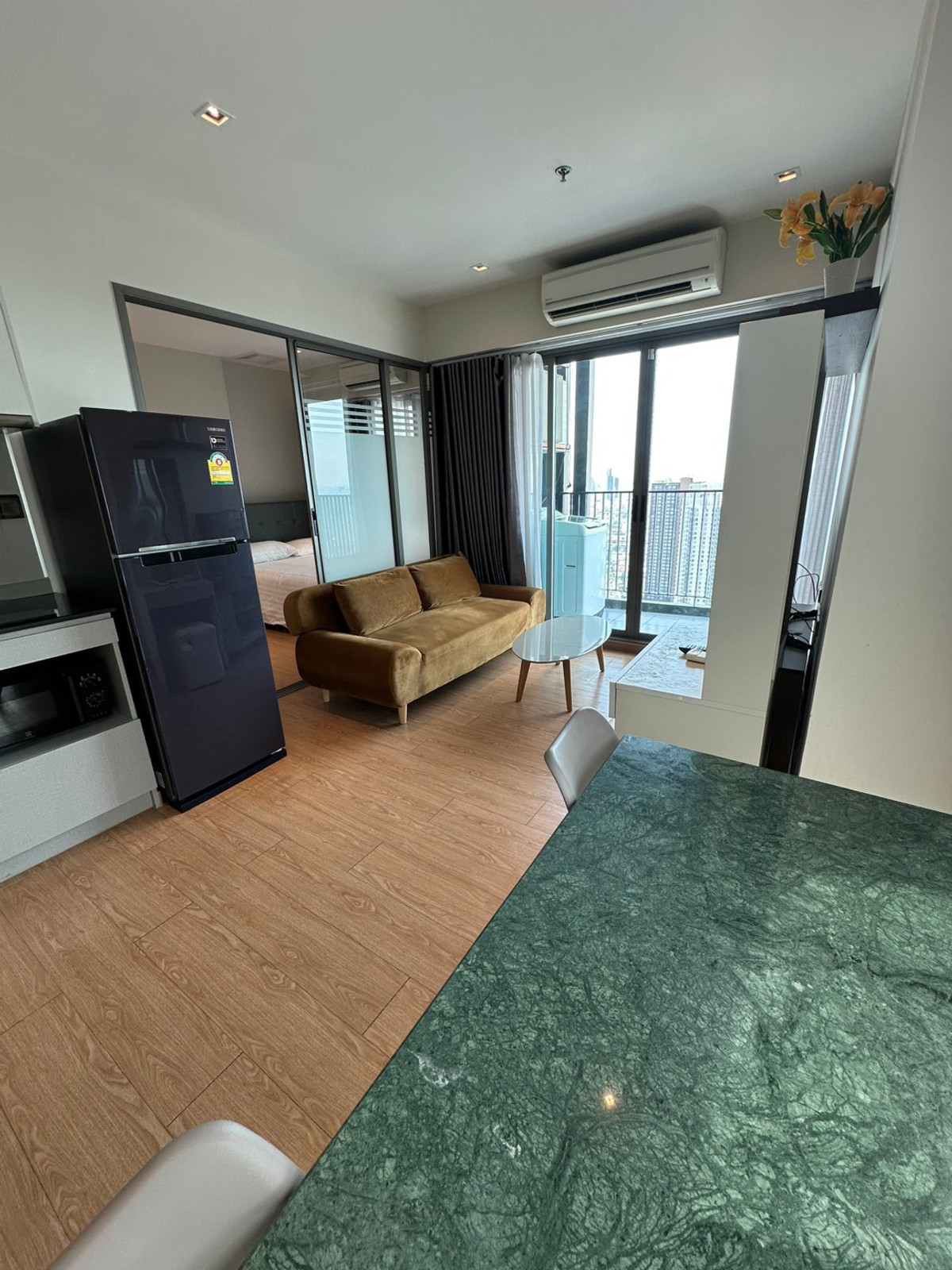 For RentCondoThaphra, Talat Phlu, Wutthakat : Whizdom Ratchada Tha Phra, next to BTS Talat Phlu, very beautiful room and view. Vacant and ready to rent.