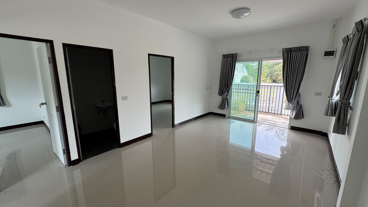 HouseRayong : 🏡 One-story detached house next to a canal, friendly price, close to nature. Line @bzprOperty