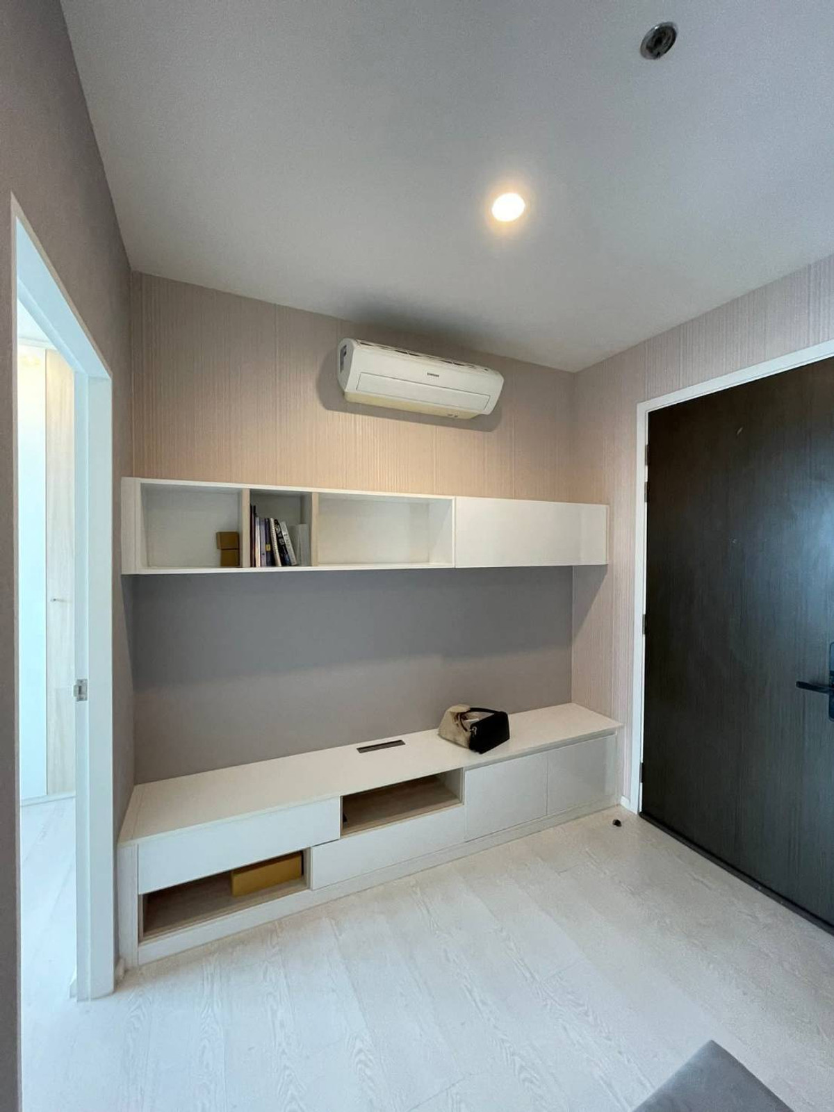 For RentCondoBang kae, Phetkasem : *FOR RENT* The Prodigy Bang Khae, near MRT Bang Khae 350 m.