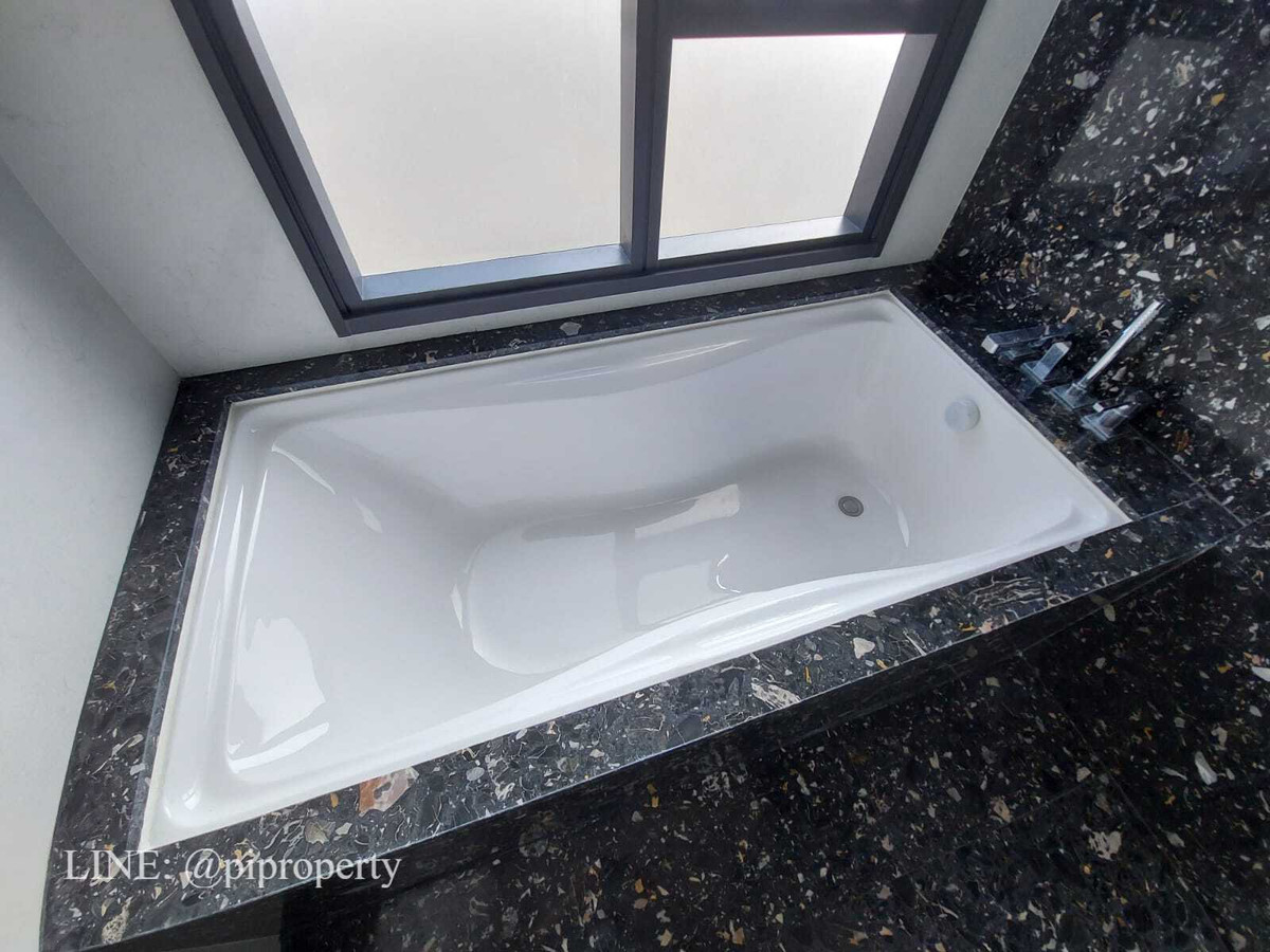 ให้เช่าคอนโดสุขุมวิท อโศก ทองหล่อ : ให้เช่าห้องชุด 2 ห้องนอน วิวสวย ในโครงการ BEATNIQ Sukhumvit 32 ย่านทองหล่อ ตกแต่งครบครัน พร้อมเข้าอยู่ได้ทันที สัมผัสไลฟ์สไตล์ทองหล่อ