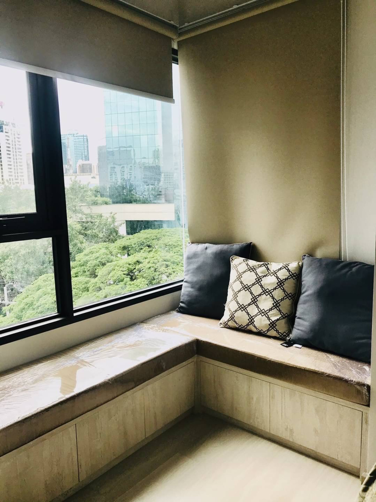 For RentCondoWitthayu, Chidlom, Langsuan, Ploenchit : For rent Life One Wireless 2 bedrooms 40k/month! Near BTS Ploenchit, beautiful central area, ready to move in