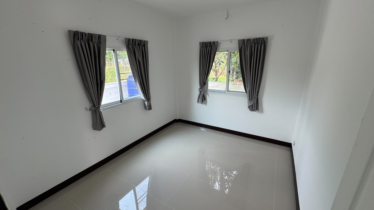 HouseRayong : 🏡 One-story detached house next to a canal, friendly price, close to nature. Line @bzprOperty