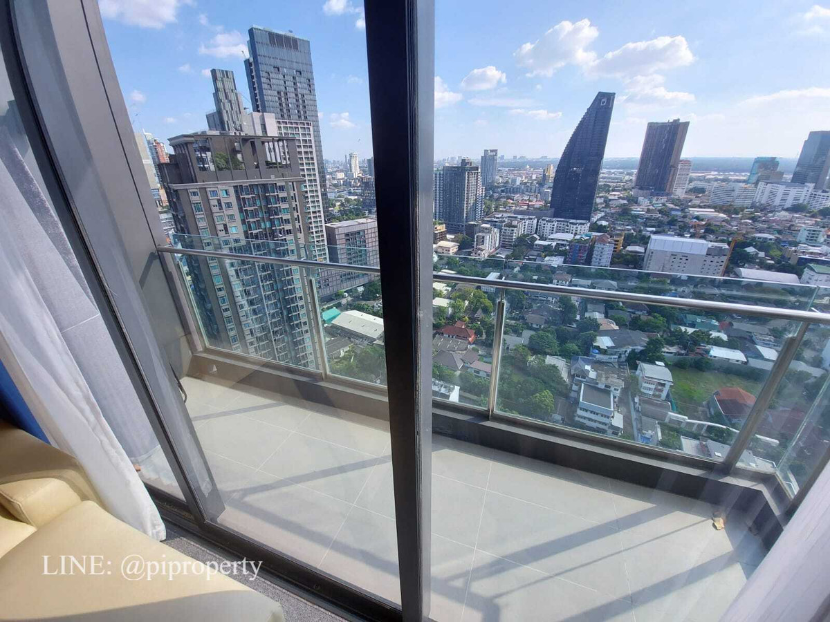 ให้เช่าคอนโดสุขุมวิท อโศก ทองหล่อ : ให้เช่าห้องชุด 2 ห้องนอน วิวสวย ในโครงการ BEATNIQ Sukhumvit 32 ย่านทองหล่อ ตกแต่งครบครัน พร้อมเข้าอยู่ได้ทันที สัมผัสไลฟ์สไตล์ทองหล่อ