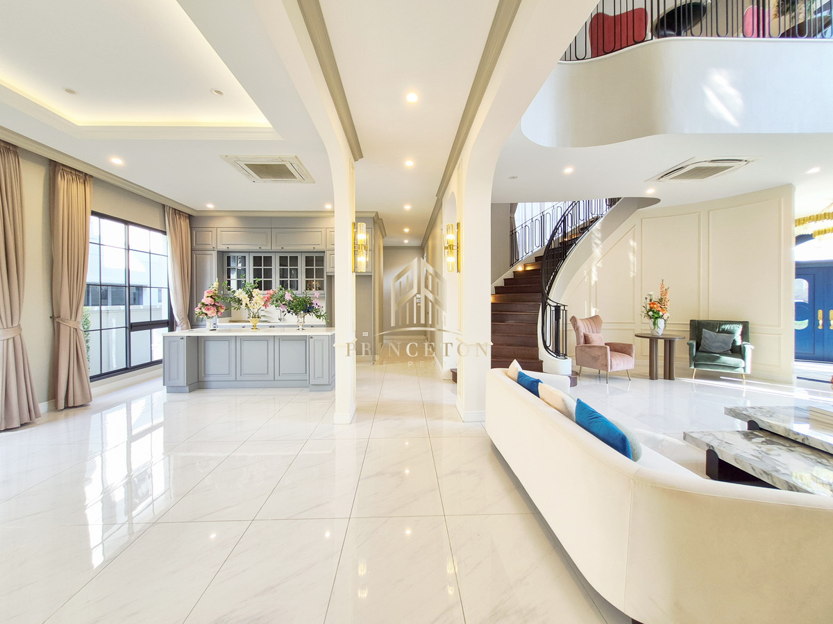 บ้านพัฒนาการ ศรีนครินทร์ : บ้านหรูสไตล์คฤหาสน์ นาราสิริ กรุงเทพกรีฑา 📞 092-4252445 Narasiri Krungthep Kreetha