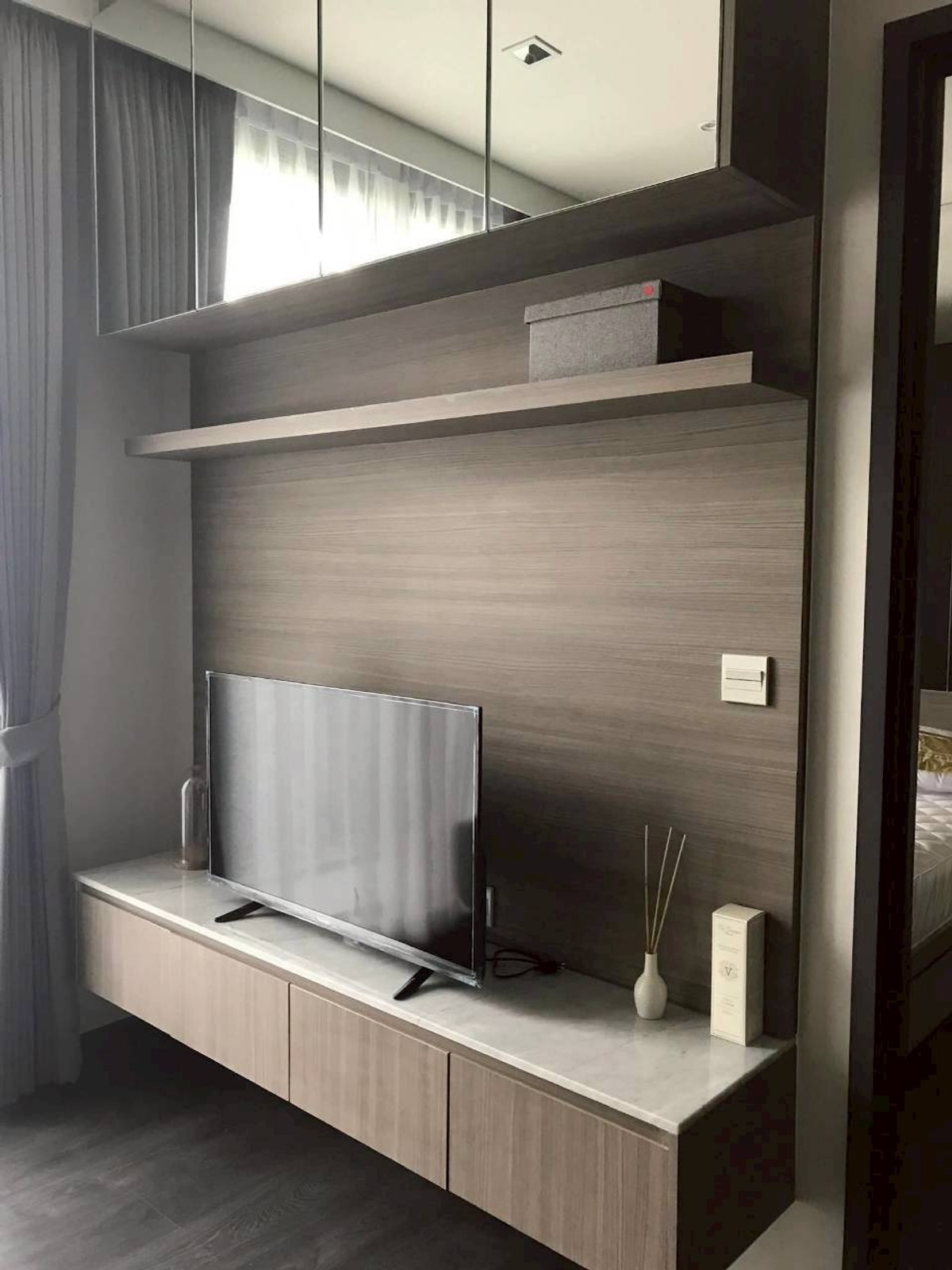 ให้เช่าคอนโดสุขุมวิท อโศก ทองหล่อ : ✅ EDSK123 ✅ Line : @p2nproperty