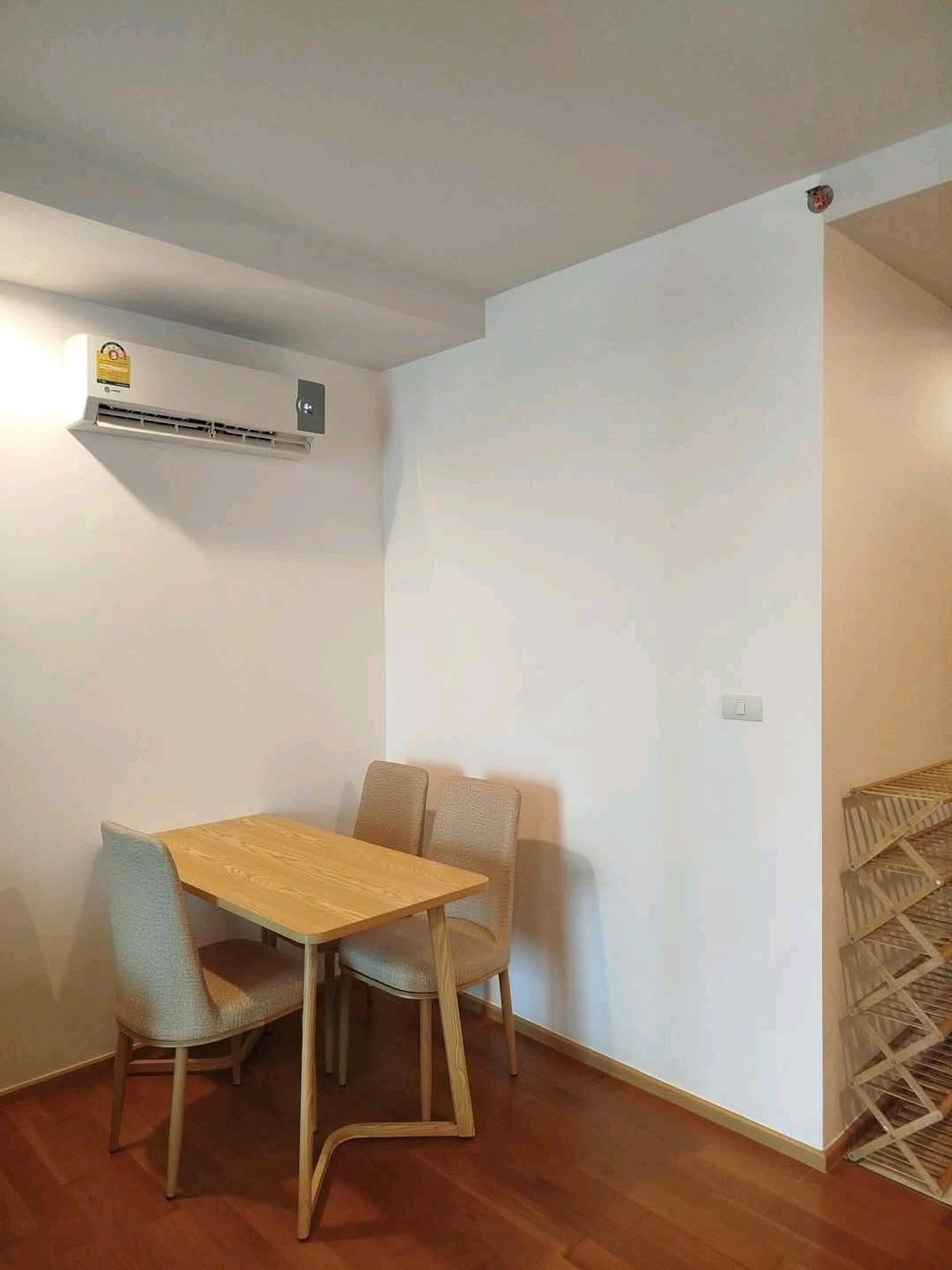For RentCondoLadprao, Central Ladprao : ✨📍 Prime location "Lat Phrao Intersection", walk directly to BTS / MRT! Ready to move in immediately, beautiful room, fully furnished, location very hard to find!