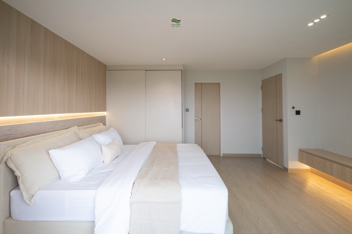 ขายคอนโดพัฒนาการ ศรีนครินทร์ : ห้องใหญ่ 87 ตรม วิวเมือง