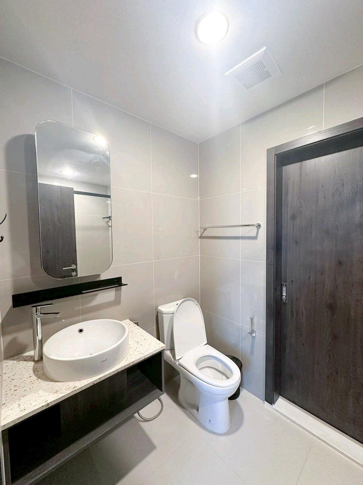 For RentCondoRatchadapisek, Huaikwang, Suttisan : #E126🎉170369 Condo for Rent XT HUAIKHWANG