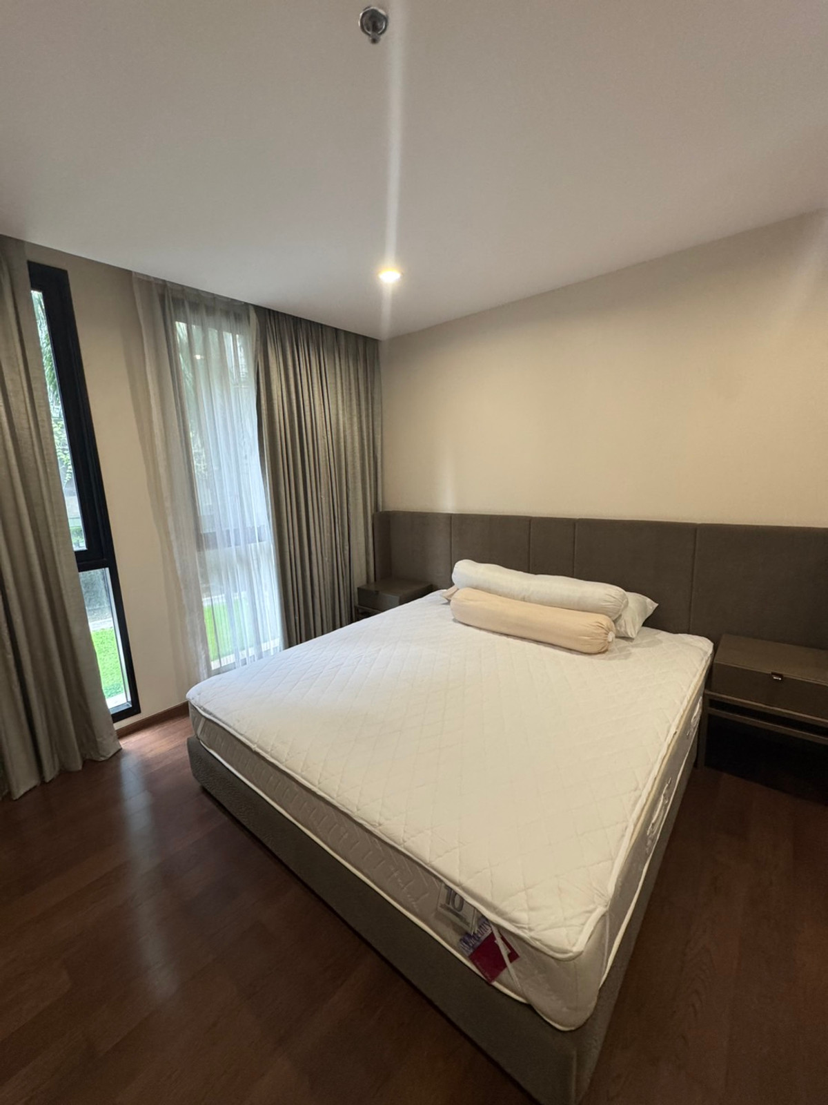 ขายคอนโดสาทร นราธิวาส : The Hudson Sathorn 7 / ห้องสภาพดี ยูนิตน้อยเป็นส่วนตัว ใกล้ BTS ช่องนนทรี / 2 ห้องนอน 83 ตร.ม. โทร 0937890899