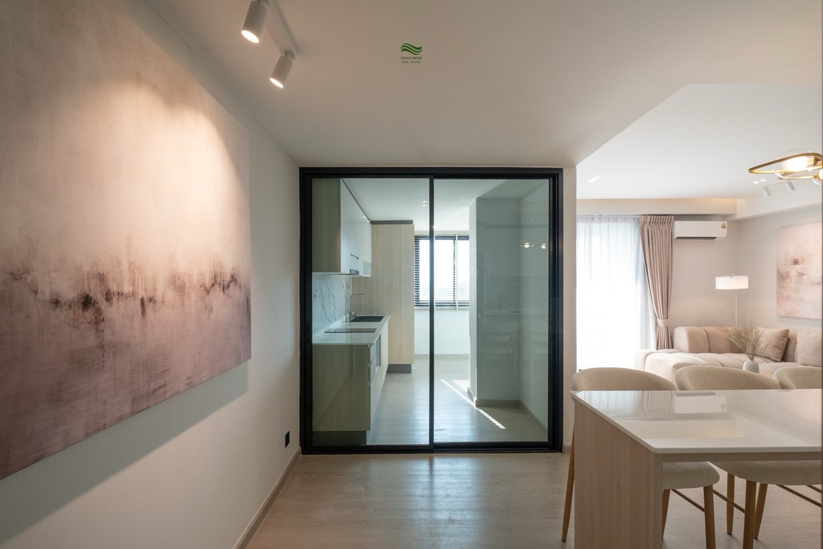 ขายคอนโดพัฒนาการ ศรีนครินทร์ : ห้องใหญ่ 87 ตรม วิวเมือง