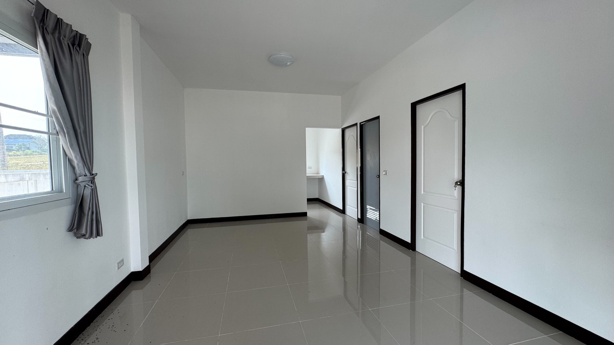 HouseRayong : 🏡 One-story detached house next to a canal, friendly price, close to nature. Line @bzprOperty