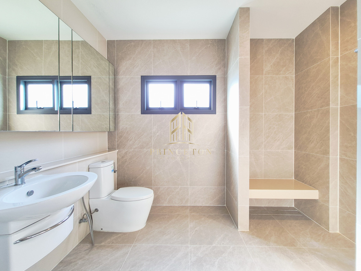 บ้านพัฒนาการ ศรีนครินทร์ : บ้านหรูสไตล์คฤหาสน์ นาราสิริ กรุงเทพกรีฑา 📞 092-4252445 Narasiri Krungthep Kreetha