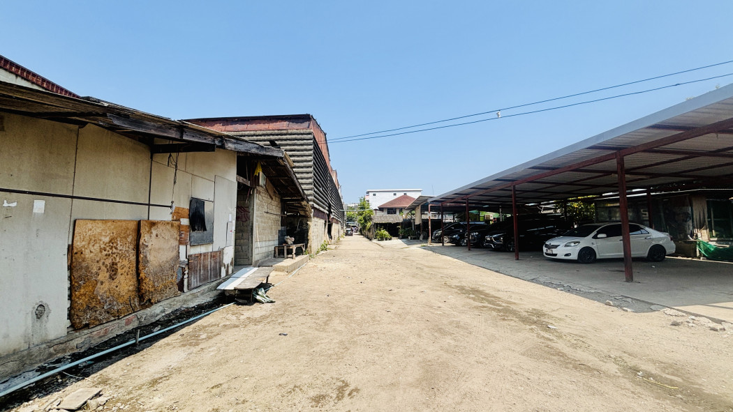 ขายที่ดินราษฎร์บูรณะ สุขสวัสดิ์ : ขาย ที่ดิน พระประแดง      ถนนสุขสวัสดิ์ เนื้อที่ 10 ไร่ 3 งาน 18.5 ตรว