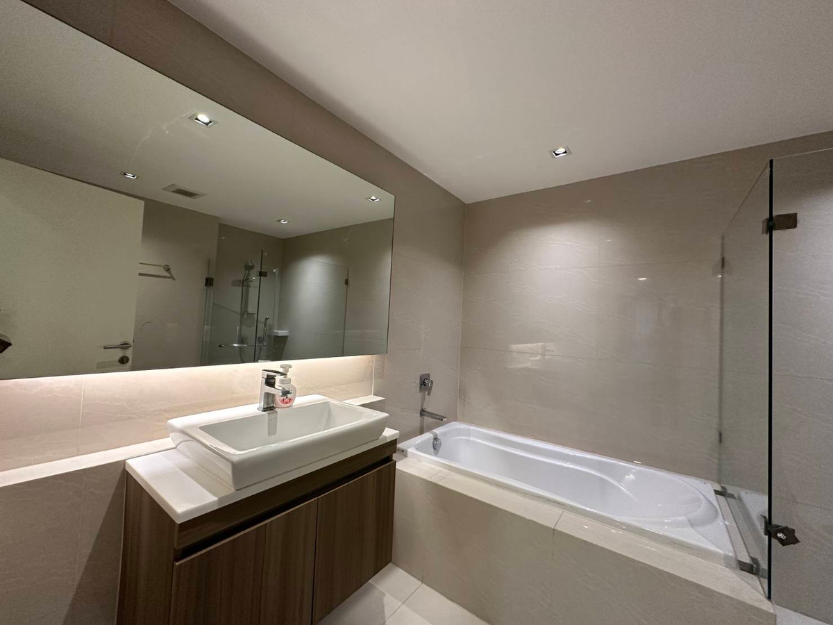 For RentCondoSukhumvit, Asoke, Thonglor : Condo for rent, Vtara 36, ​​fully furnished, ready to move in, near BTS Thonglor, convenient travel!!