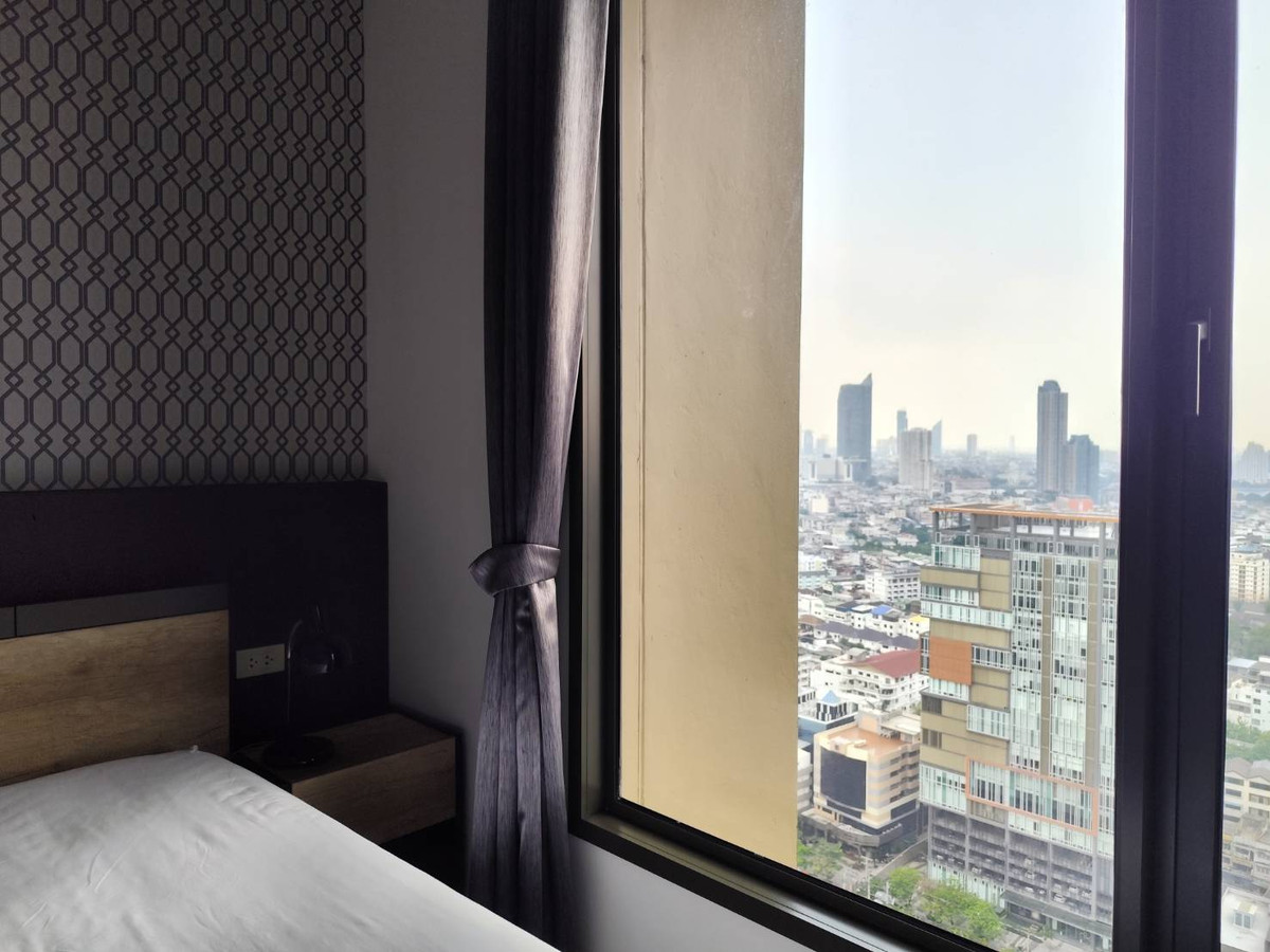 For RentCondoWongwianyai, Charoennakor : ✨ FOR RENT: Stunning Duplex at NYE by Sansiri ✨