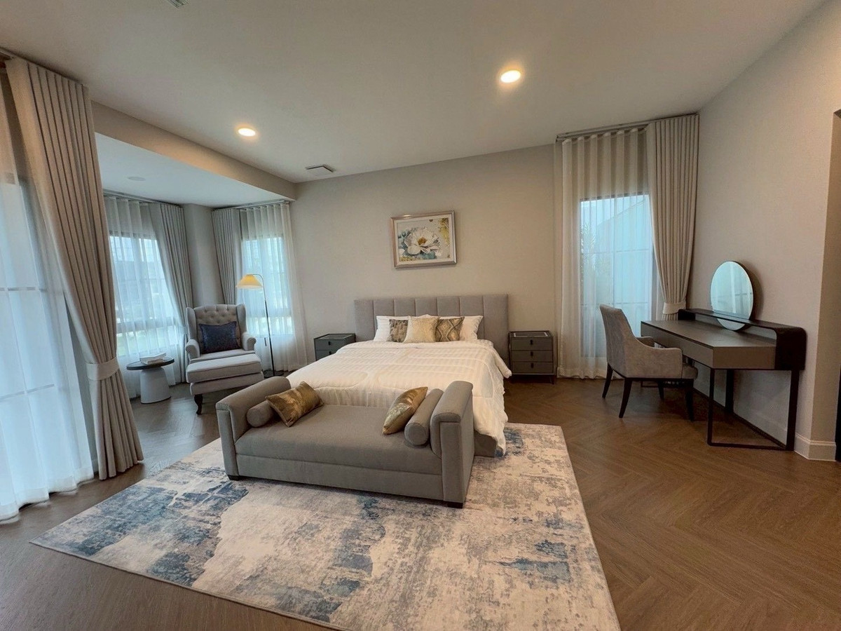 For RentHousePattanakan, Srinakarin : Luxury house for rent, Nantawan Rama 9 - Krungthep Kreetha New Road, 5 bedrooms, 6 bathrooms, near the expressway (Luxury House for Rent – ​​Nantawan Rama 9 (Krungthep Kreetha New Road)