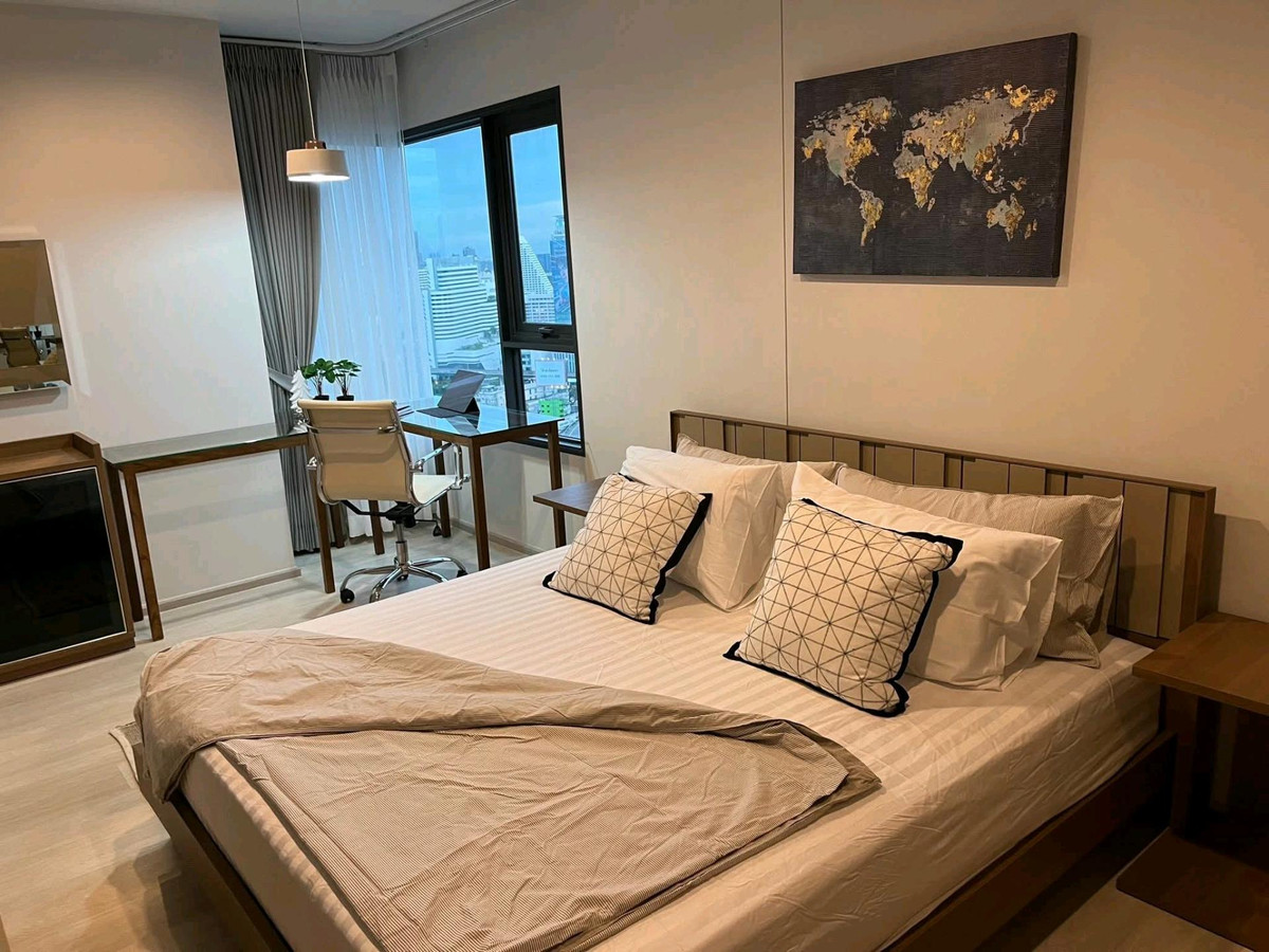 ให้เช่าคอนโดวิทยุ ชิดลม หลังสวน : 💫💫Luxury 2-Bedroom Unit on Super High Floor 💫💫