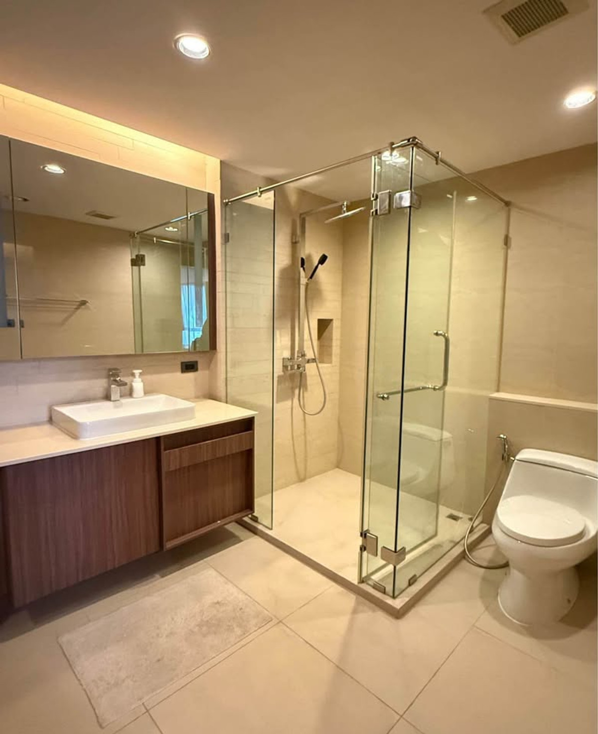 ขายคอนโดสาทร นราธิวาส : The Hudson Sathorn 7 / ห้องสภาพดี ยูนิตน้อยเป็นส่วนตัว ใกล้ BTS ช่องนนทรี / 2 ห้องนอน 83 ตร.ม. โทร 0937890899