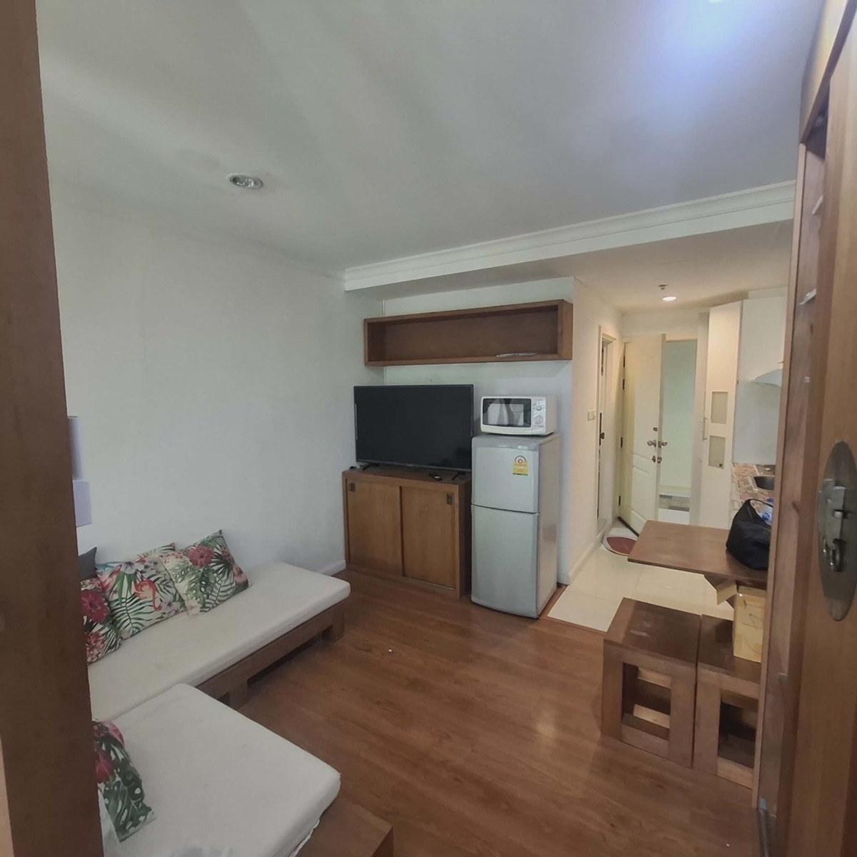 ให้เช่าคอนโดสุขุมวิท อโศก ทองหล่อ : ให้เช่า แกรนด์ พาร์ค วิว อโศก Grand Park View พร้อมเข้าอยู่ MRTเพชรบุรี BTS อโศก ใกล้ มศว. เฟอร์นิเจอร์+เครื่องใช้ไฟฟ้าครบ ติดต่อ Line : @551txomc. 