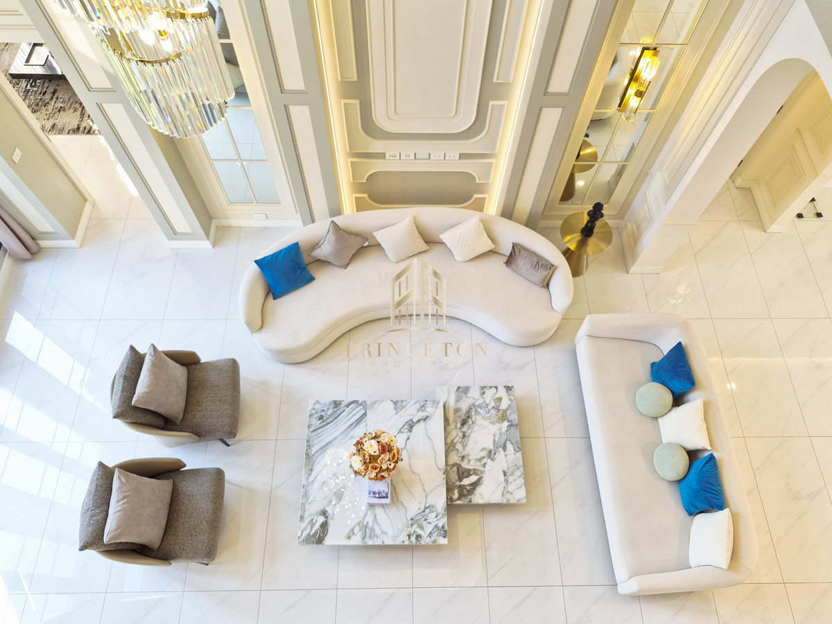 บ้านพัฒนาการ ศรีนครินทร์ : บ้านหรูสไตล์คฤหาสน์ นาราสิริ กรุงเทพกรีฑา 📞 092-4252445 Narasiri Krungthep Kreetha