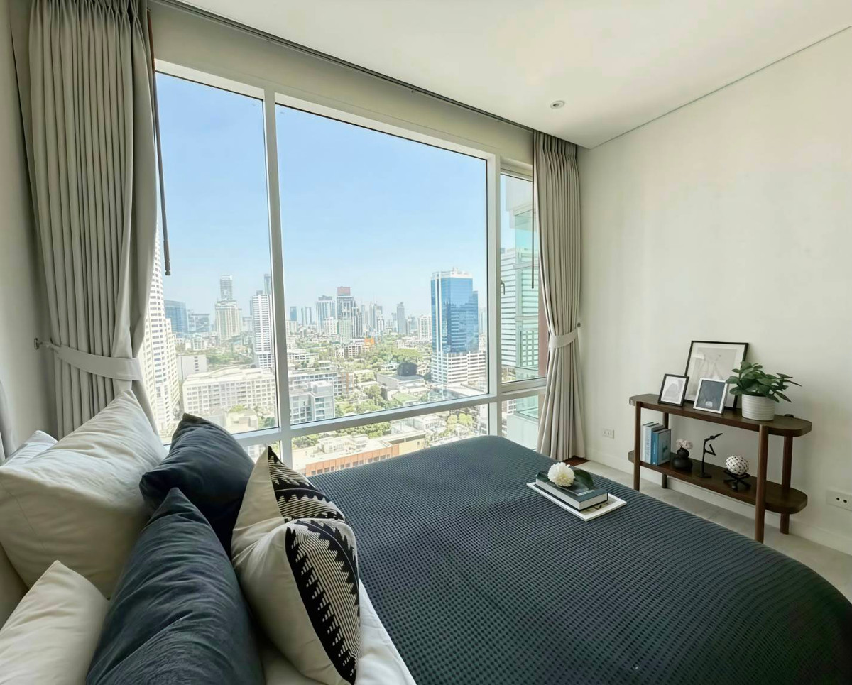 For RentCondoSukhumvit, Asoke, Thonglor : Luxury 2BR Condo Near BTS Ekkamai | Fullerton Sukhumvit | Pet Friendly