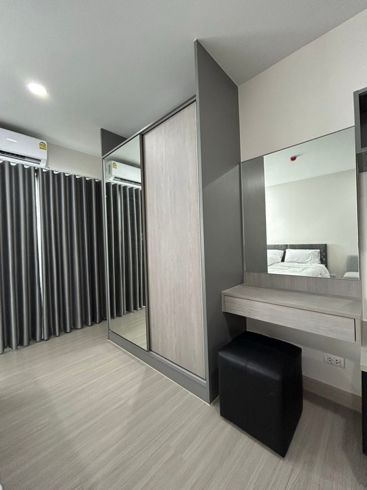 For RentCondoPinklao, Charansanitwong : #Z5027💥 170369 🔥Condo for rent Supalai Park Yaek Fai Chai Station.