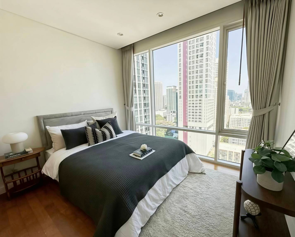 For RentCondoSukhumvit, Asoke, Thonglor : Luxury 2BR Condo Near BTS Ekkamai | Fullerton Sukhumvit | Pet Friendly
