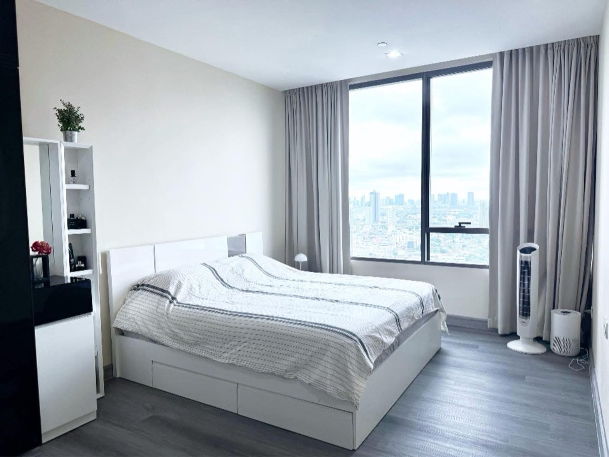 ให้เช่าคอนโดบางซื่อ วงศ์สว่าง เตาปูน : 📍โครงการ : 333 Riverside (333 ริเวอร์ไซด์)
🚝 ใกล้ : MRT สถานีบางโพ ประมาณ 400 เมตร
💵 ราคาเช่า : 25,000 บาท / เดือน