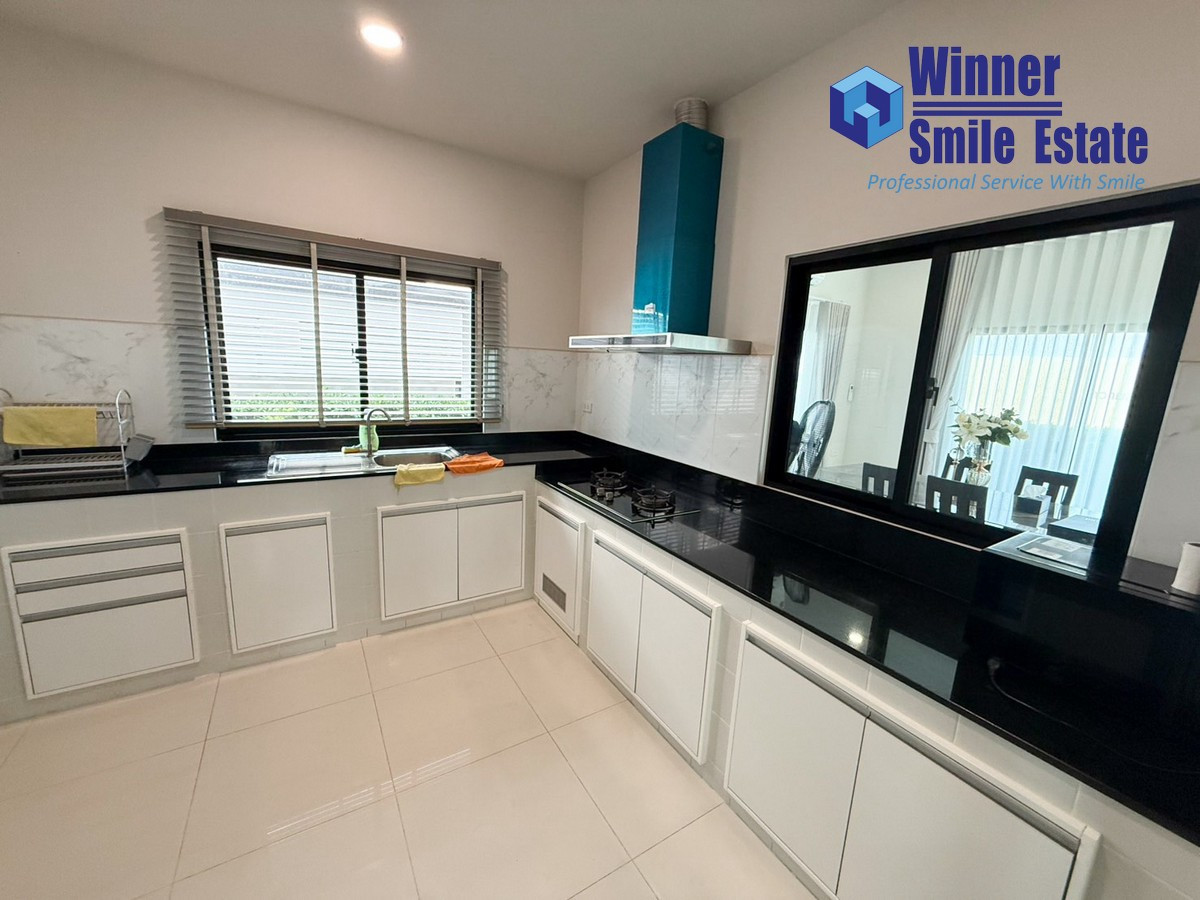 For RentHouseBangna, Bearing, Lasalle : Single house for rent at Britania Bangna - Srivaree, Soi Wat Srivarin Noi, near Mega Bangna. Beautiful house, fully furnished