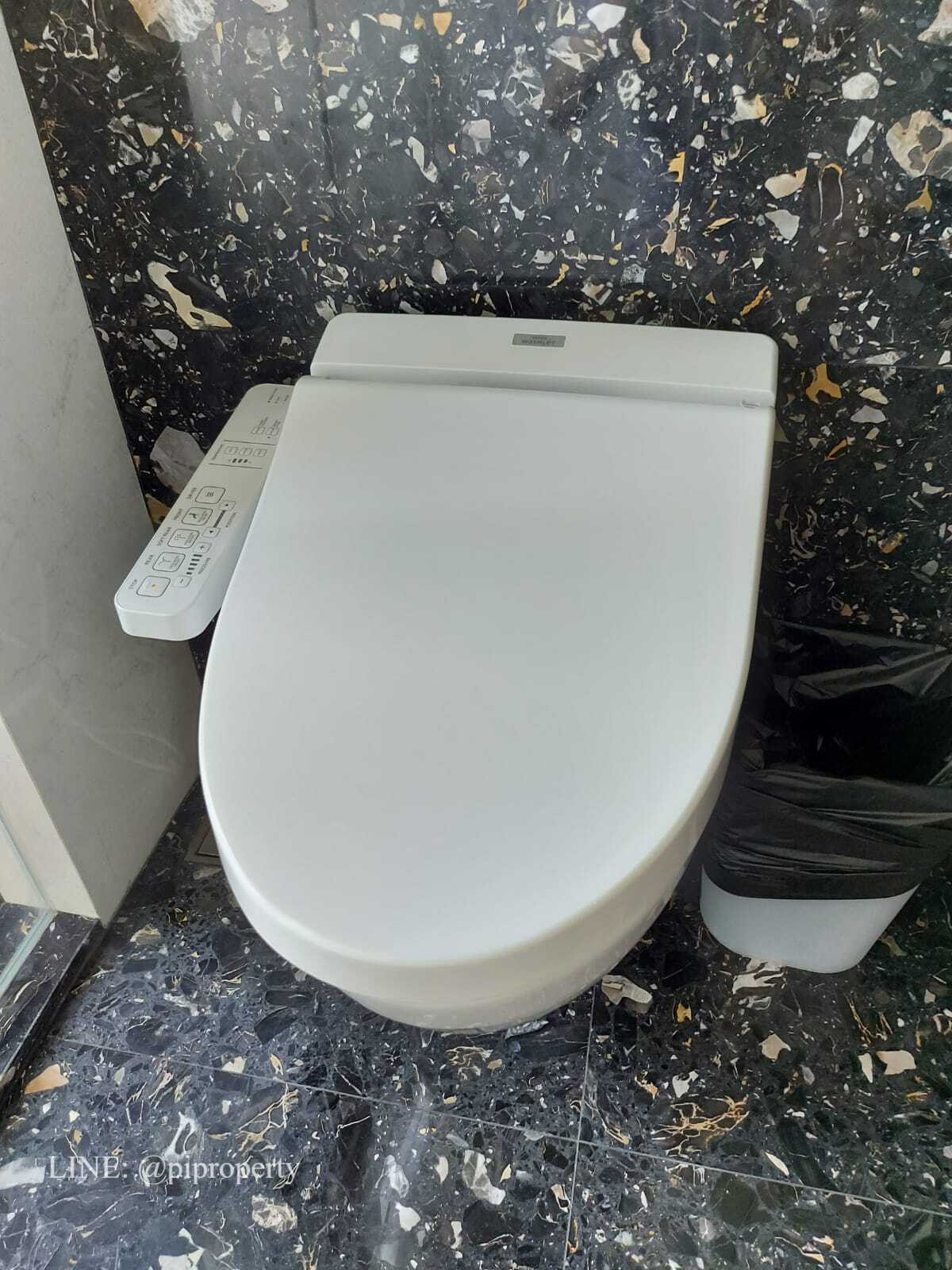 ให้เช่าคอนโดสุขุมวิท อโศก ทองหล่อ : ให้เช่าห้องชุด 2 ห้องนอน วิวสวย ในโครงการ BEATNIQ Sukhumvit 32 ย่านทองหล่อ ตกแต่งครบครัน พร้อมเข้าอยู่ได้ทันที สัมผัสไลฟ์สไตล์ทองหล่อ