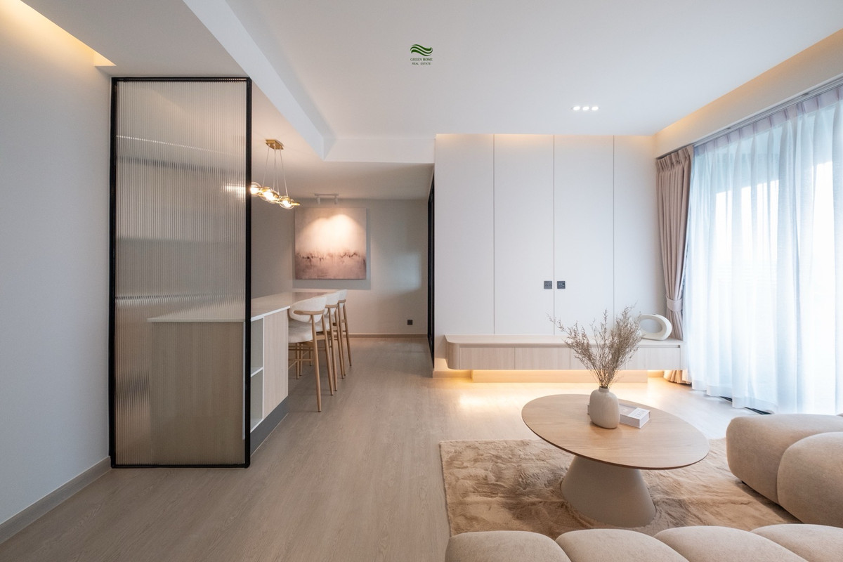 ขายคอนโดพัฒนาการ ศรีนครินทร์ : ห้องใหญ่ 87 ตรม วิวเมือง