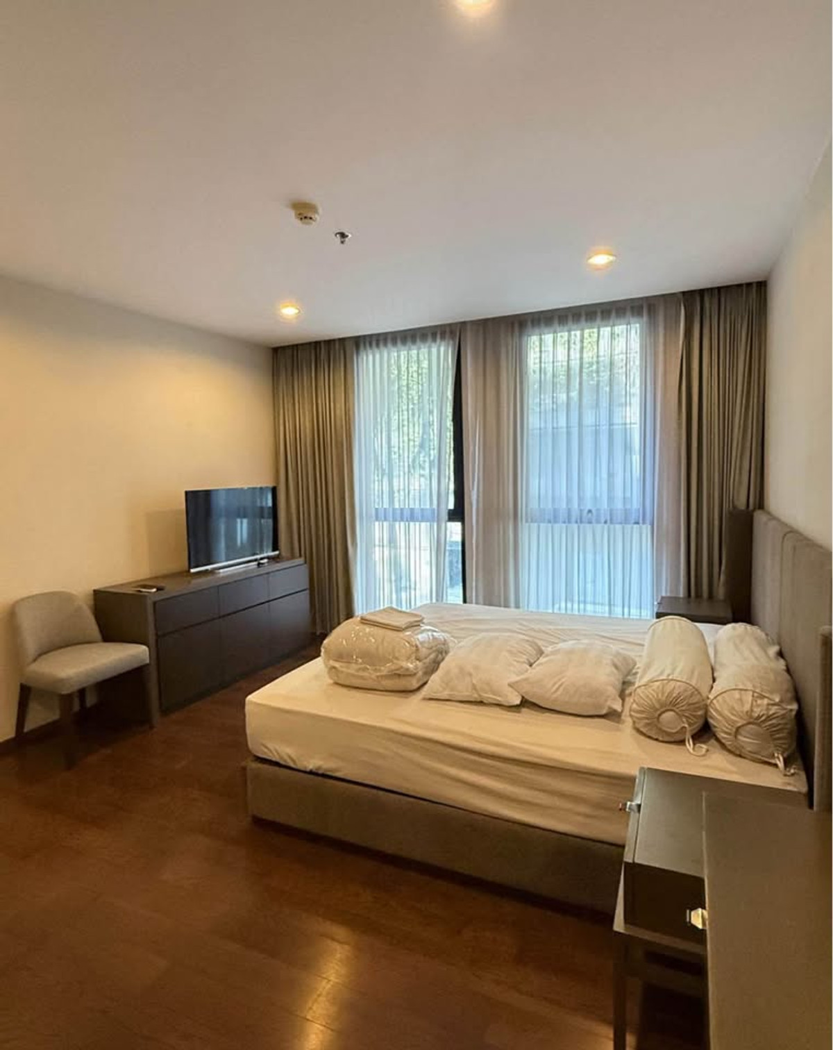 ขายคอนโดสาทร นราธิวาส : The Hudson Sathorn 7 / ห้องสภาพดี ยูนิตน้อยเป็นส่วนตัว ใกล้ BTS ช่องนนทรี / 2 ห้องนอน 83 ตร.ม. โทร 0937890899