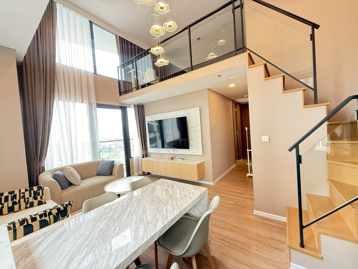 ให้เช่าคอนโดพระราม 9 เพชรบุรีตัดใหม่ RCA : ด่วน ให้เช่า 2 ห้องนอน สไตล์ Duplex แต่งสวย เฟอร์ครบ พร้อมอยู่ ใกล้เซ็นทรัลพระราม9 