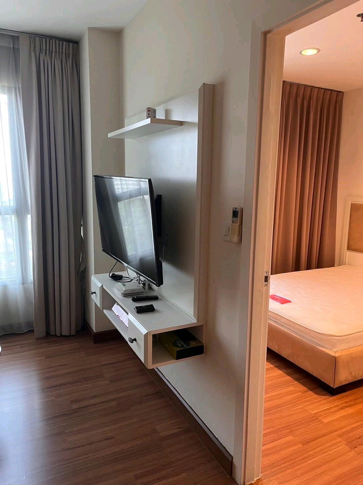 For RentCondoAri,Anusaowaree : 🚝 Near BTS Ari, convenient travel, very good location in the heart of the city.