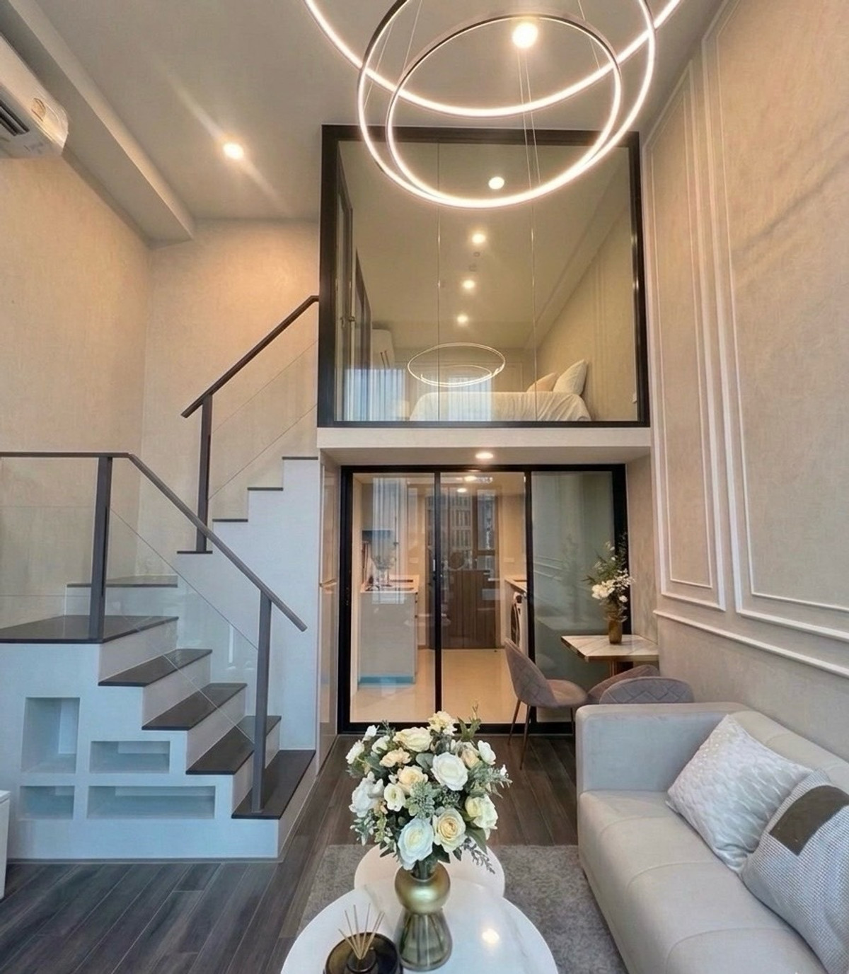 ให้เช่าคอนโดพระราม 9 เพชรบุรีตัดใหม่ RCA : Knightsbridge space rama9 ให้เช่า