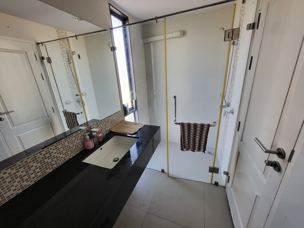 ขายทาวน์โฮมพระราม 3 สาธุประดิษฐ์ : (ราคาต่ำตลาด) 🏠✨  Jade Praise Sathorn - Rama 3 (เจด ไพรสซ์ สาทร พระราม 3 ) | ขายบ้านทำเลดี เดินทางง่าย ทางด่วนใกล้  (HBH-ST-243)