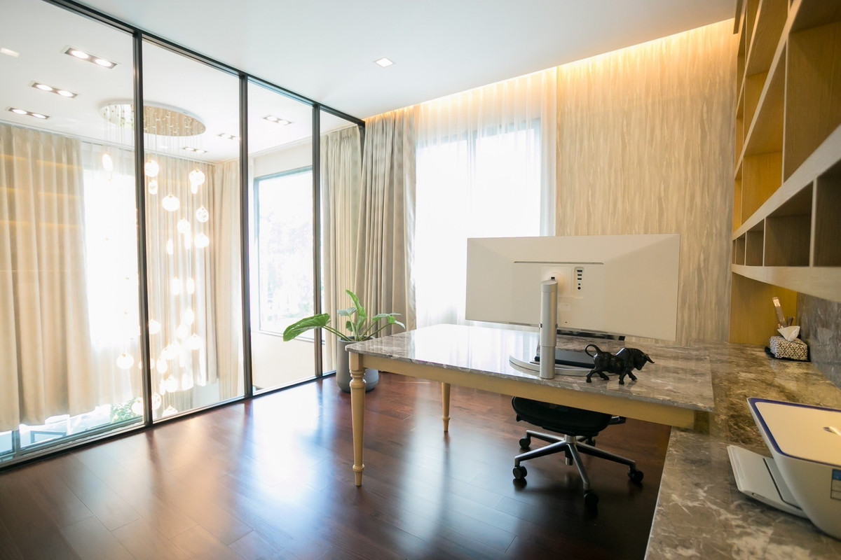 ให้เช่าบ้านลาดพร้าว101 แฮปปี้แลนด์ : HR3330FOR RENT/SALE THE GENTRY EKKAMAI-LADPRAO Luxury 3-Storey Urban Villa