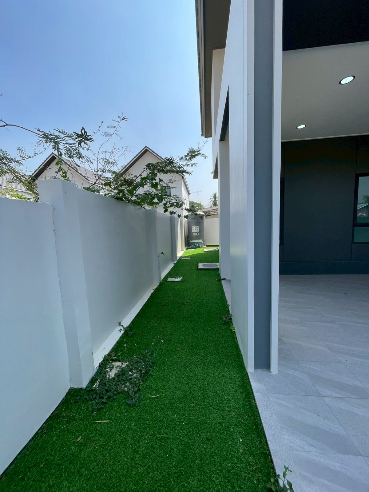 For SaleHousePattaya, Bangsaen, Chonburi : Detached House 57 Sq.w. behind Wat Takian Tia / 4 Bedrooms (FOR SALE) BEWN106